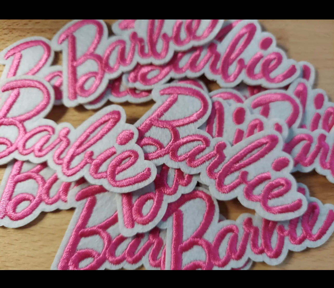 Collar Con Logotipo De Barbie Script, 43 C (18 Pulgadas), Zinc, Sin