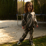 FAIRWELL MELLOW RAGLAN AND POCKET SWEATS - GRASSLAND
