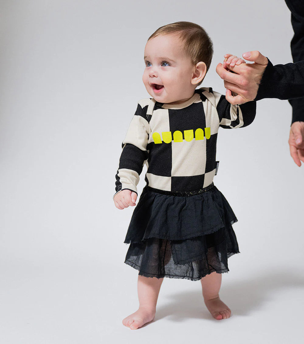 NUNUNU Baby Checkmate Onsie Dress Natural Black 6 12