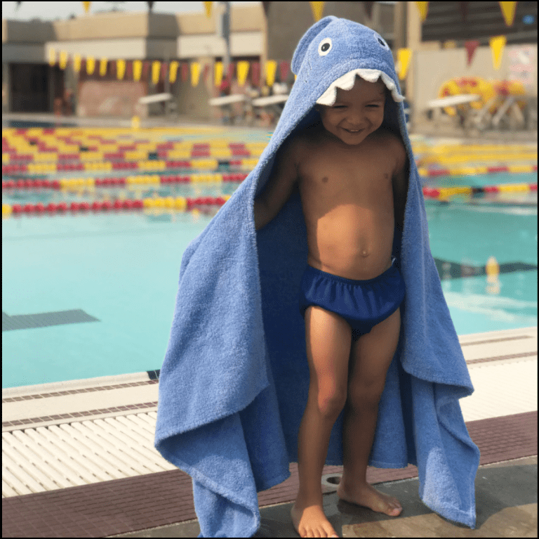 dino-babyboy-towel-pool
