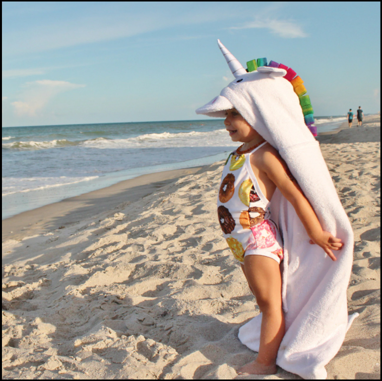 Unicorn-Hooded-towel-ocean
