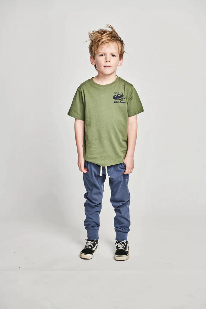 MUNSTER THATS SNAKE TEE- OLIVINE
